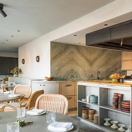 The Largo Hotel 5*